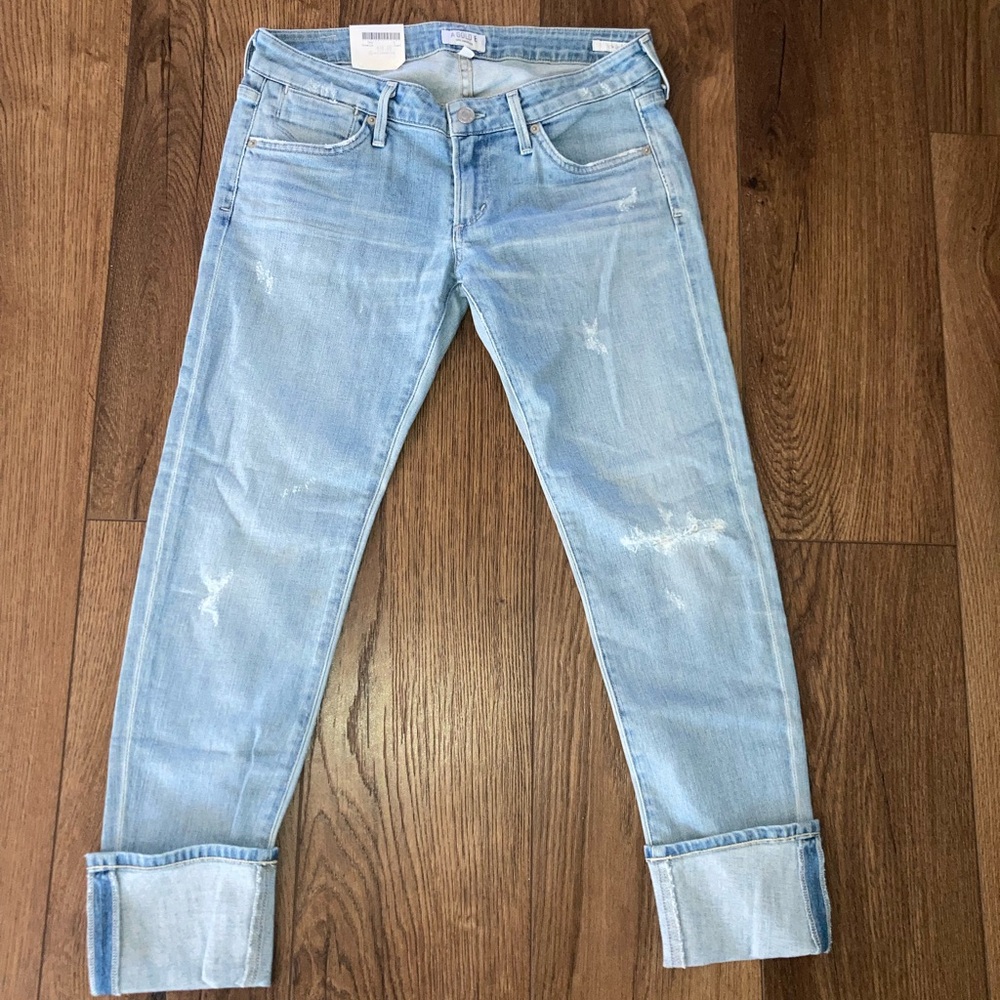 Agolde women’s Light Blue Women's Distressed Cuffed Jeans new size 28